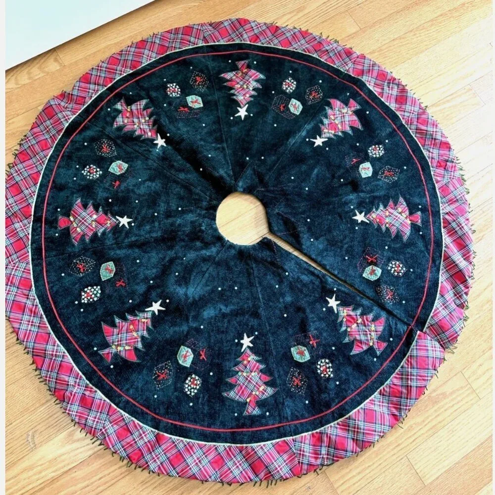 Christmas Tree Skirt Green Velvet Beaded Embroidered Fringe Large 47